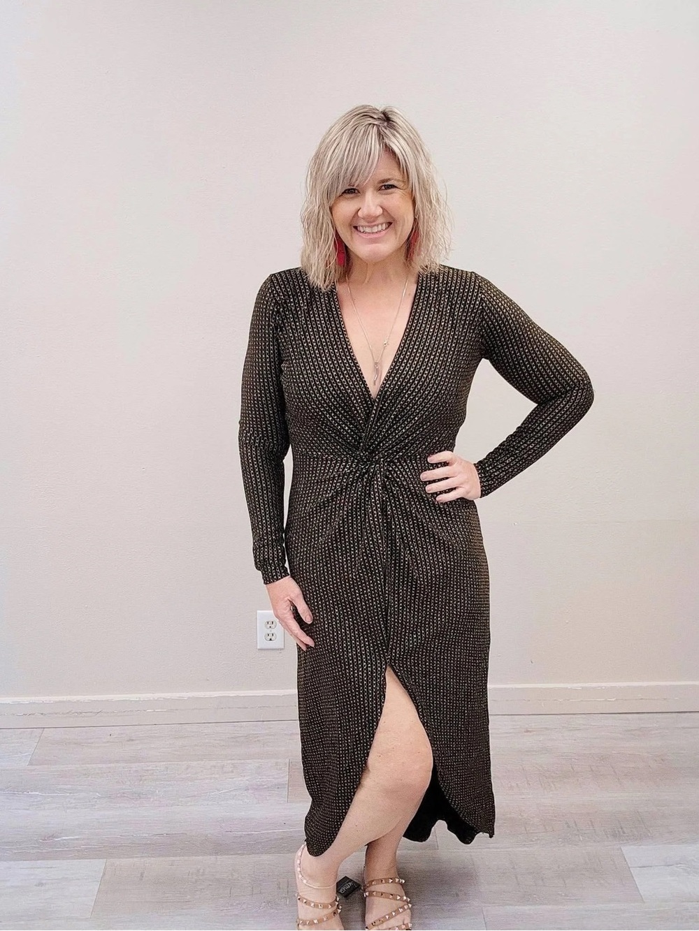 Betsey Johnson Black & Gold Metallic Twist-Front High-Low Dress - Size Medium